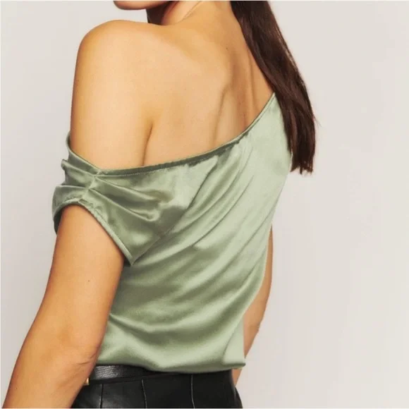 Reformation Annika Silk Top - Picture 3 of 7